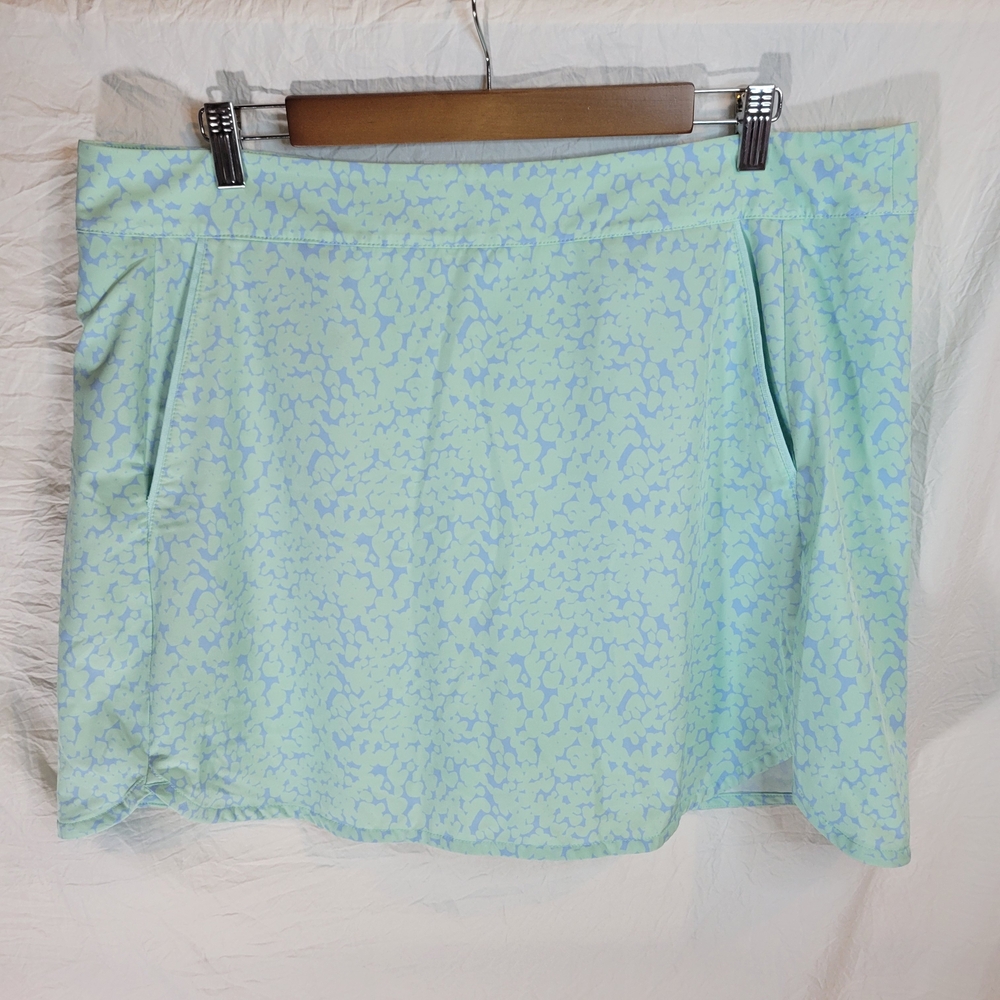 Vineyard Vines Performance Skort - Ladies Size XL